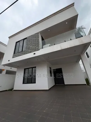 4bdrm Duplex in West Trassacco, East Legon for rent