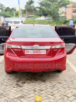 Toyota Camry 2014 Red