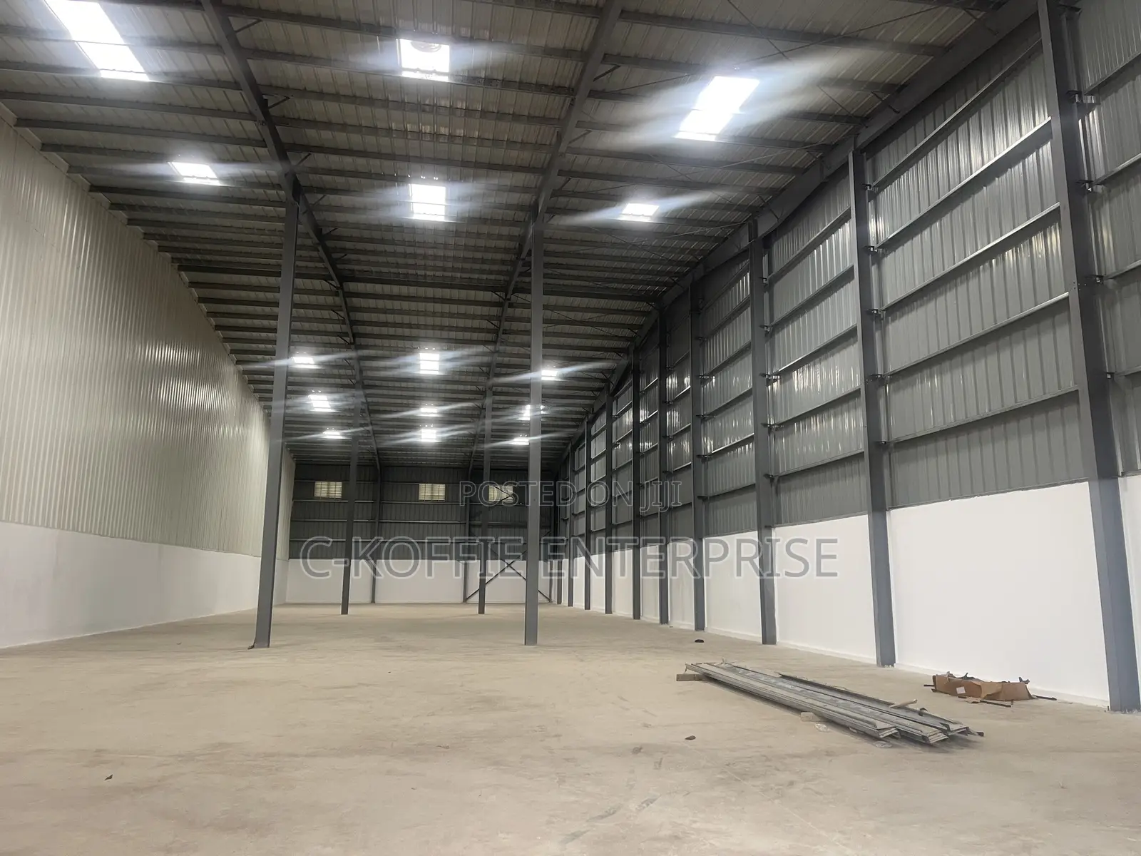 776 SQM Warehouse at Tema Highway for Rent