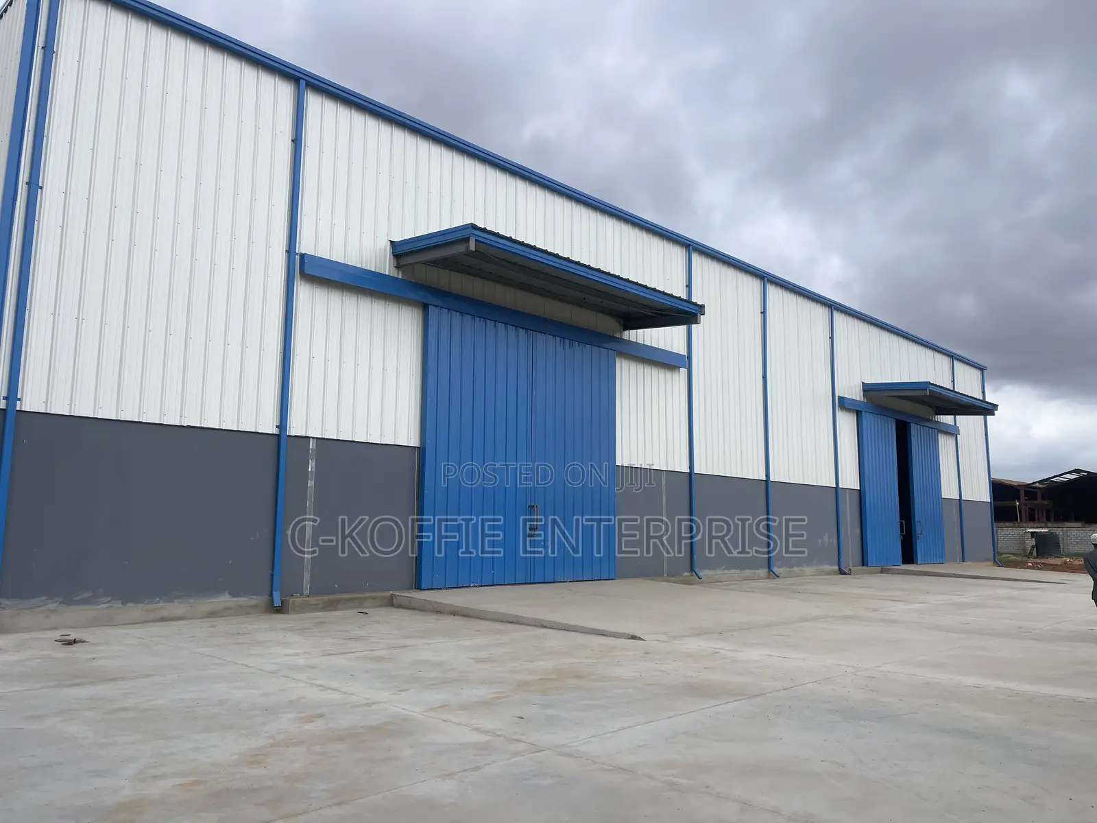 2200 SQM at Tema for Rent