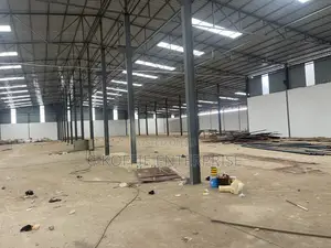 4000 SQM Warehouse With Apartments at Tema