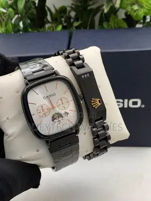 Black Casio Analog Watch With Bracelet