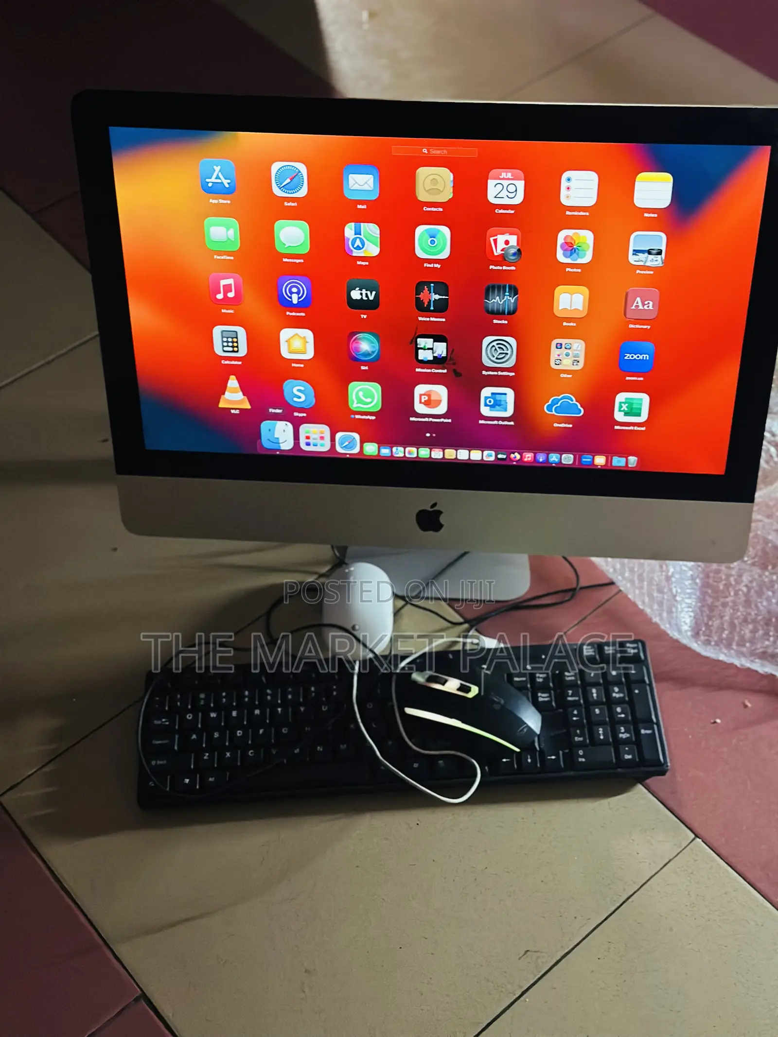 Desktop Computer Apple iMac 8GB Intel Core i5 SSD 256GB