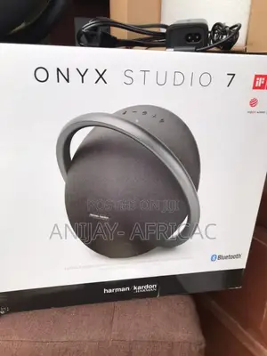 Onyx Studio 7