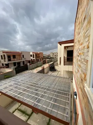 3bdrm Duplex in Achimota, The Mall for rent