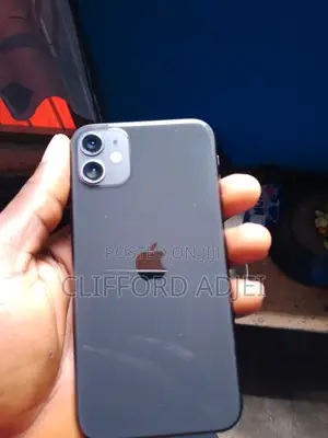 Apple iPhone 11 64 GB Black
