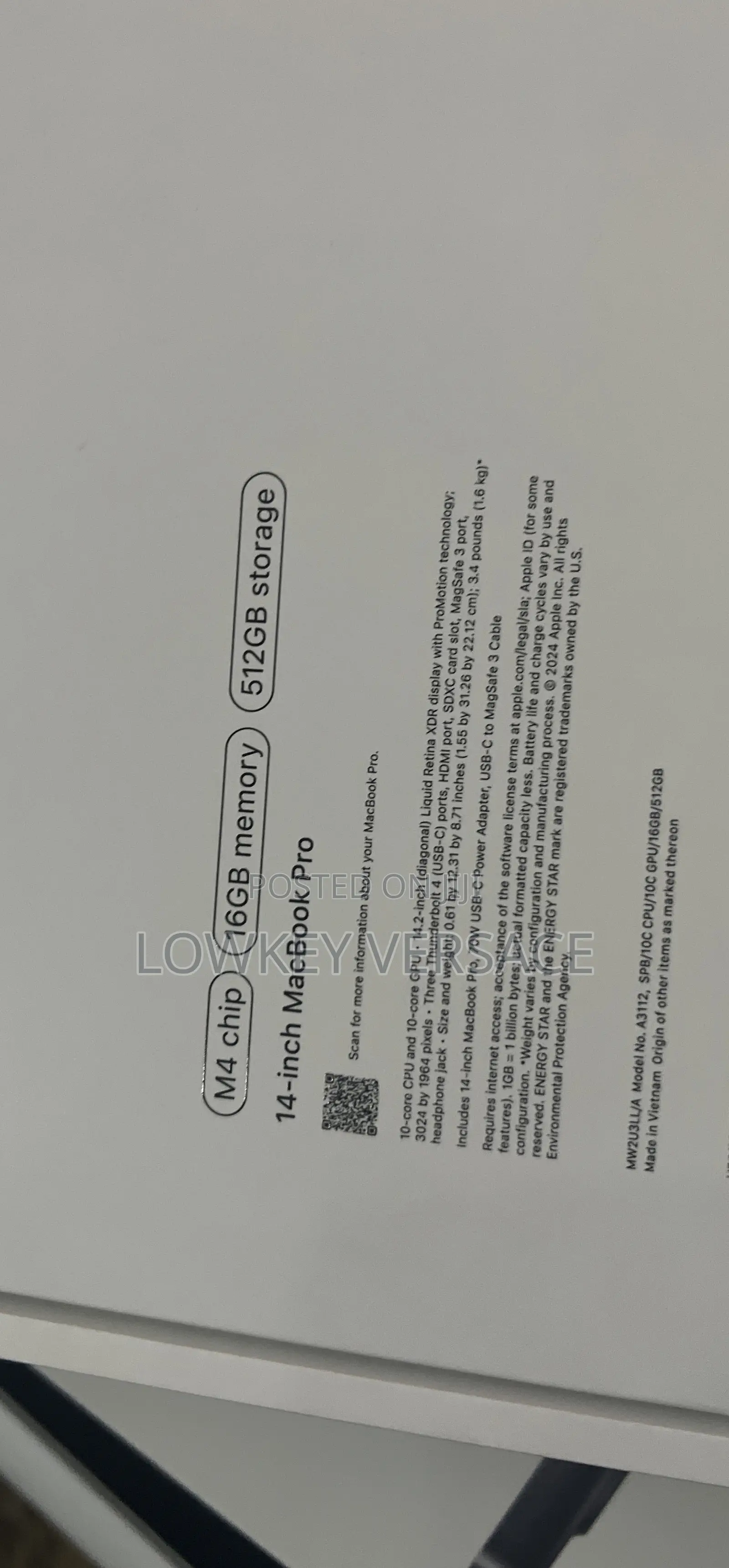 New Laptop Apple MacBook Pro 2024 M4 14-Inch 16GB Apple M4 SSD 512GB