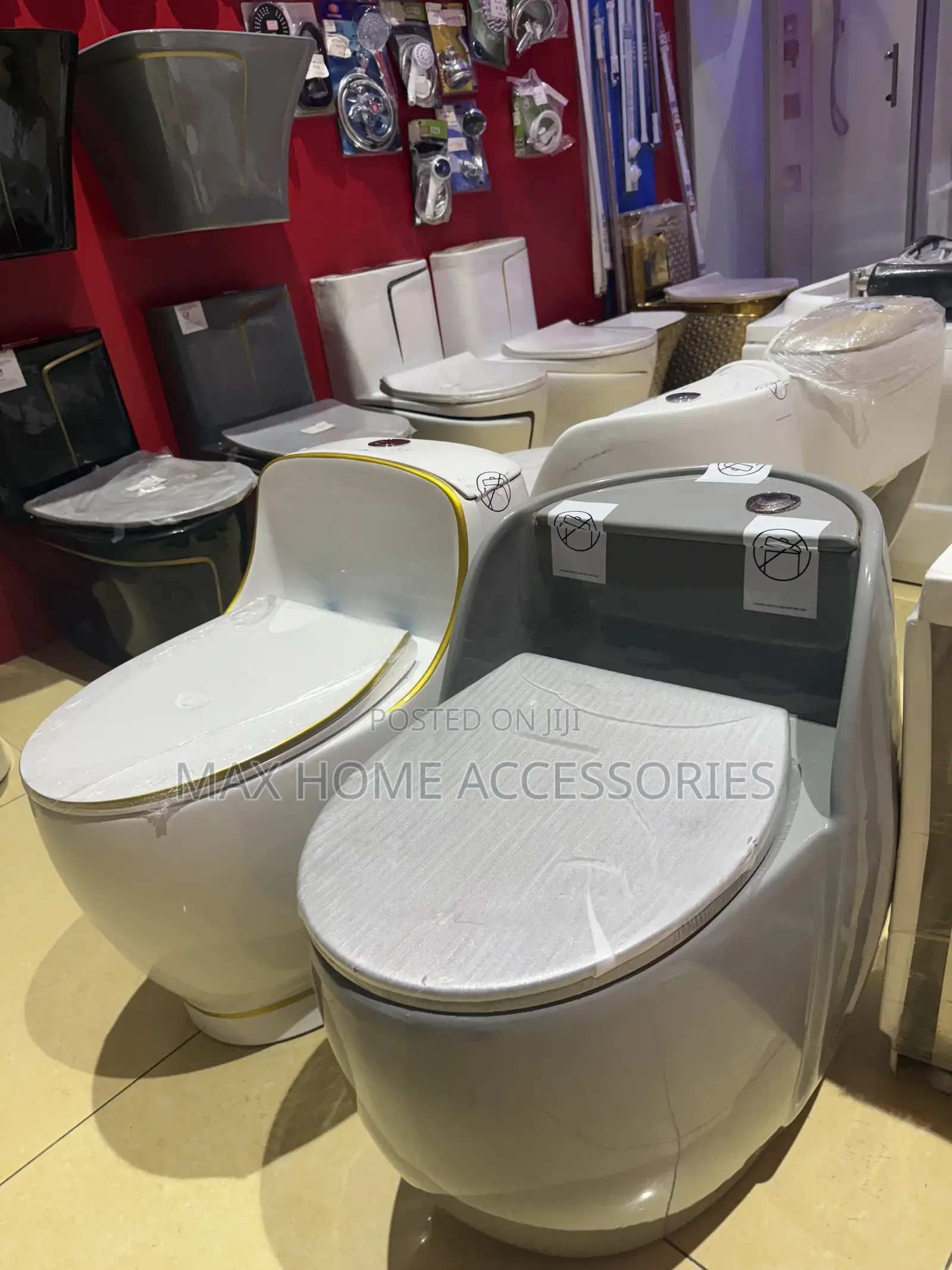 Tuk Round Wc