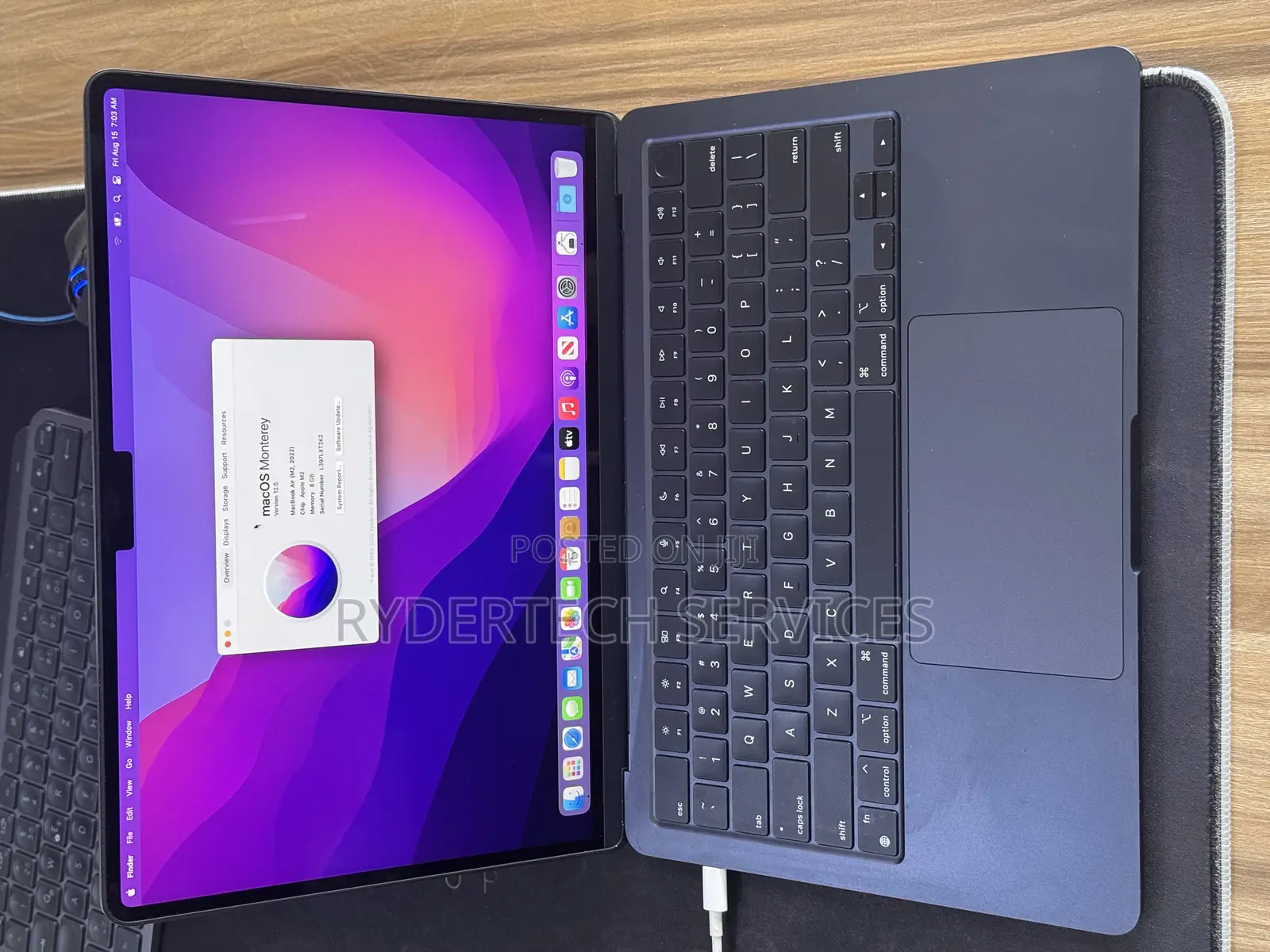 Laptop Apple MacBook Air 2022 M2 8GB Apple M2 SSD 256GB