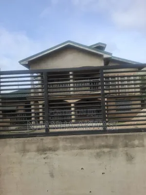 5bdrm House in Klagon, Tema Metropolitan for sale