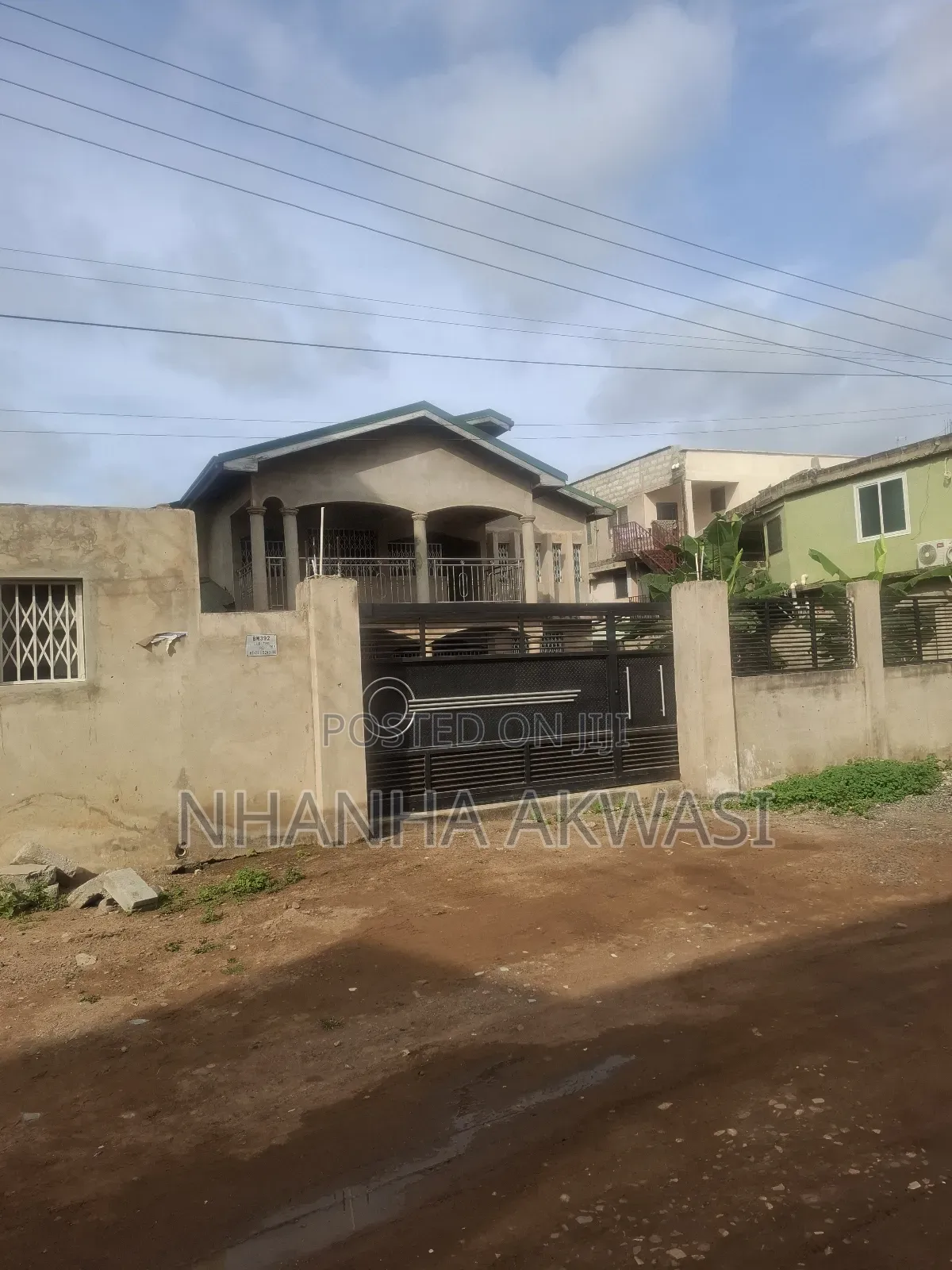 5bdrm House in Klagon, Tema Metropolitan for sale