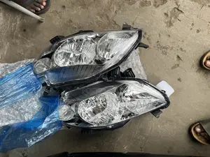 Toyota Corolla 2009 Headlight