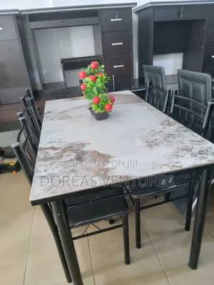 Small Family Gathering Dining Sets