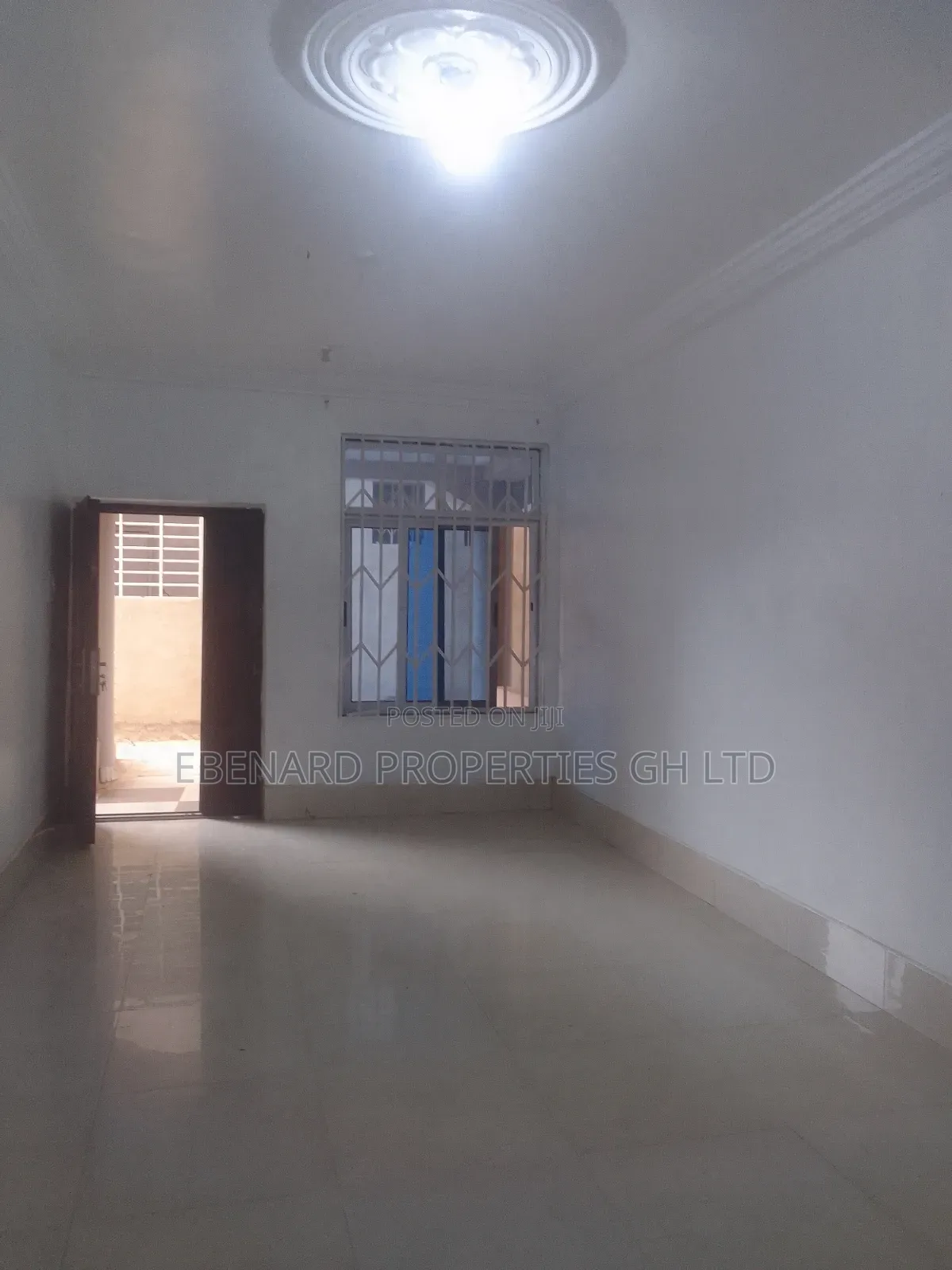 2bdrm Apartment in Ebenard Properties, Tema Metropolitan for rent