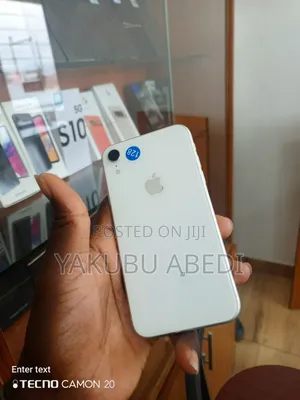 Apple iPhone XR 128 GB White