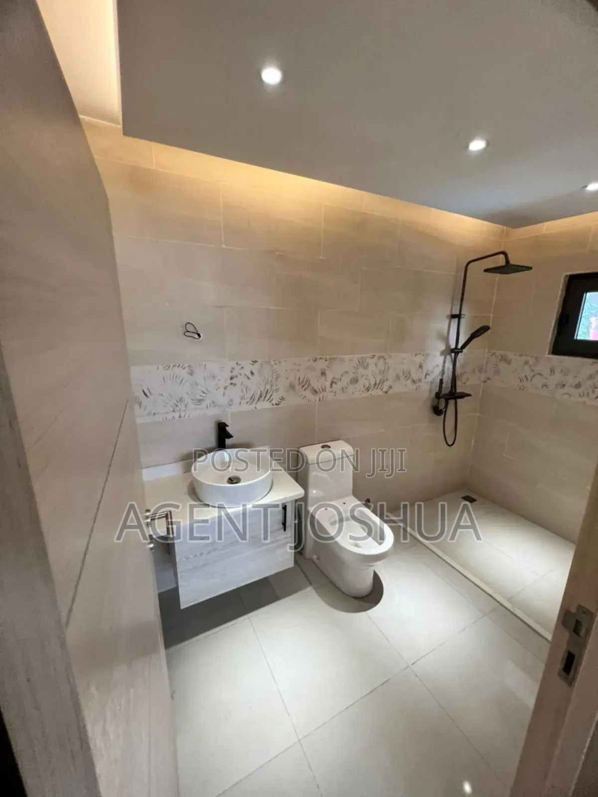 5bdrm House in Marivielle Home, Manet Junction for rent