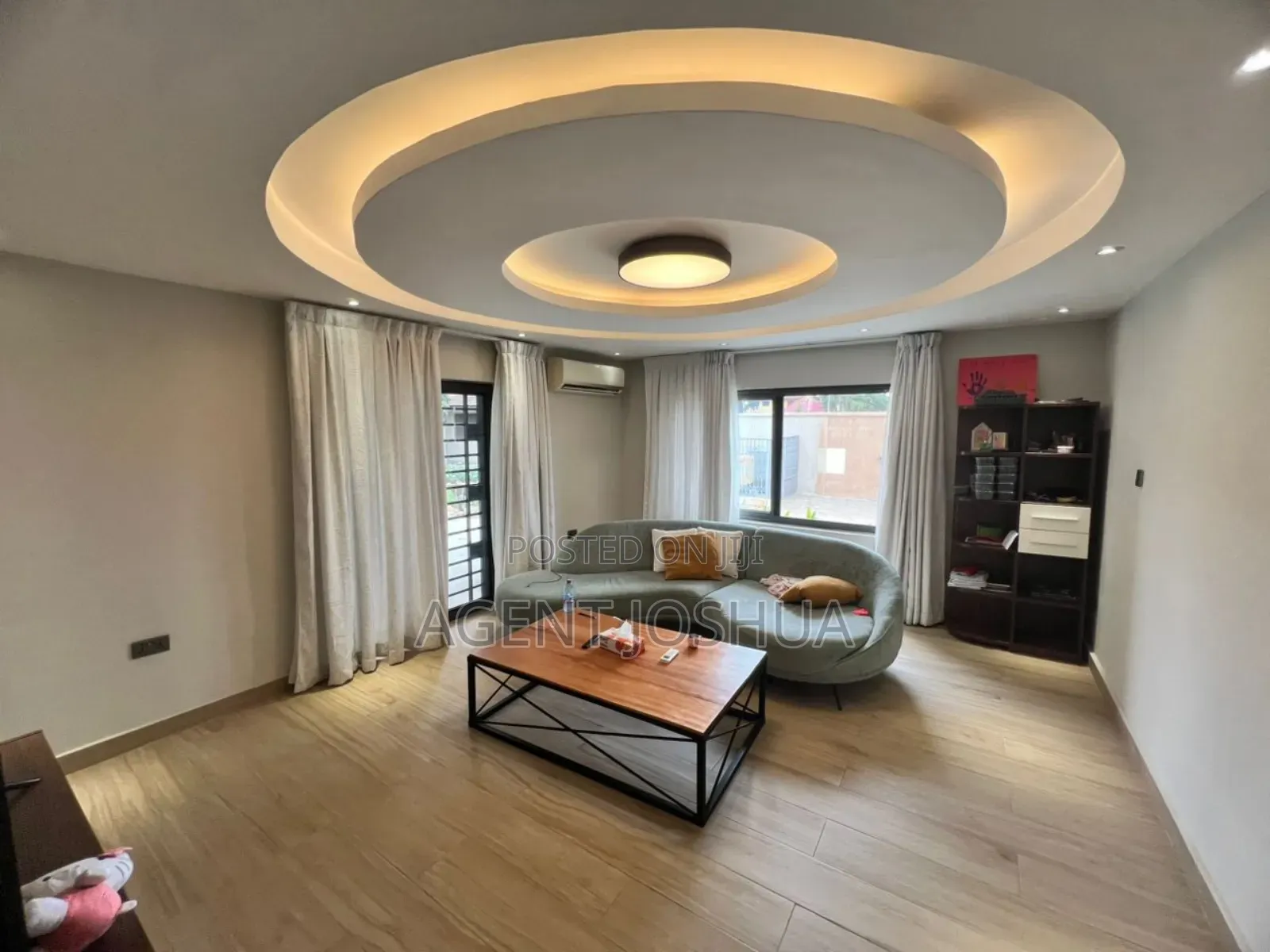 5bdrm House in Marivielle Home, Manet Junction for rent