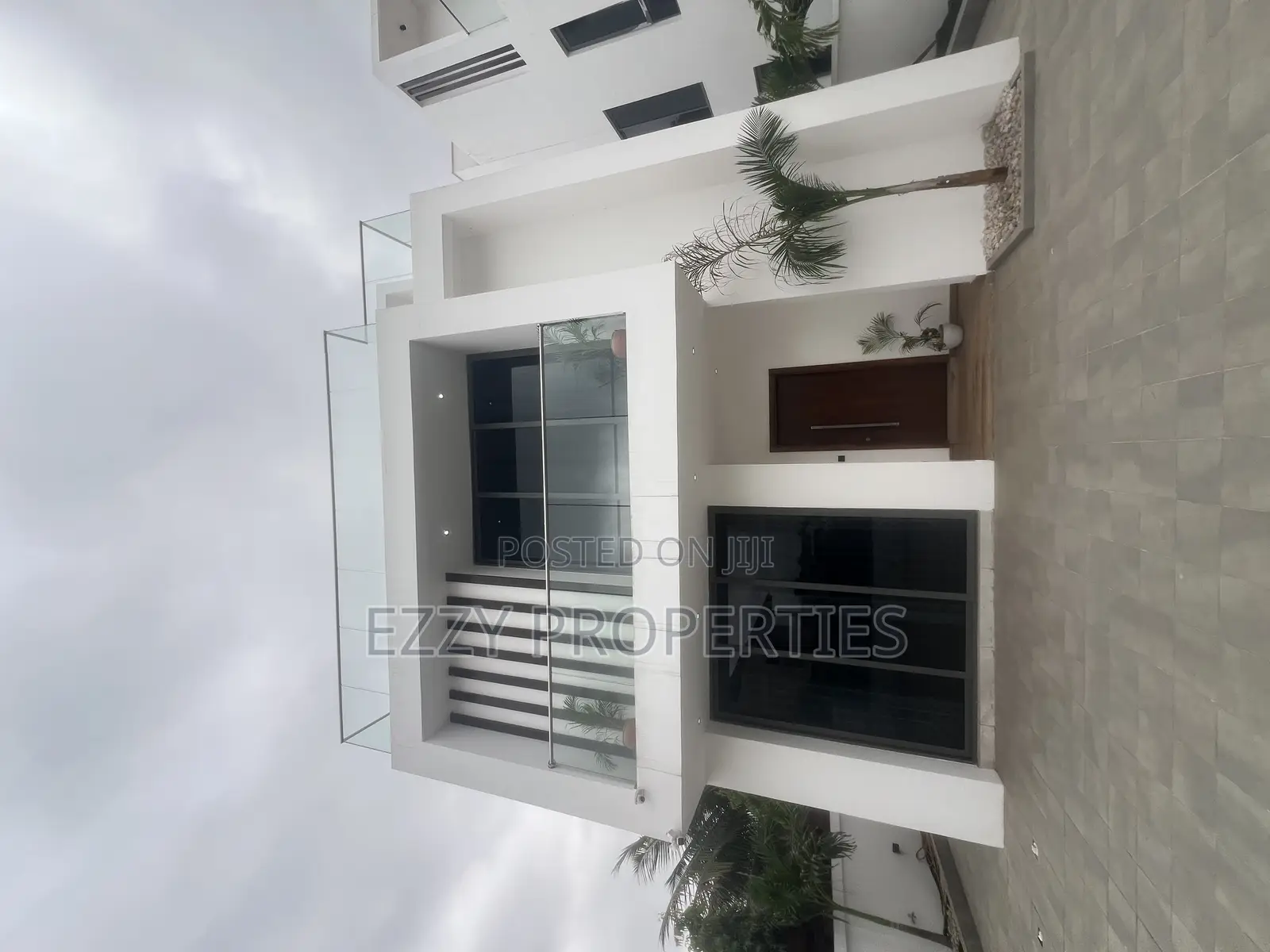 4bdrm Duplex in East Legon for rent