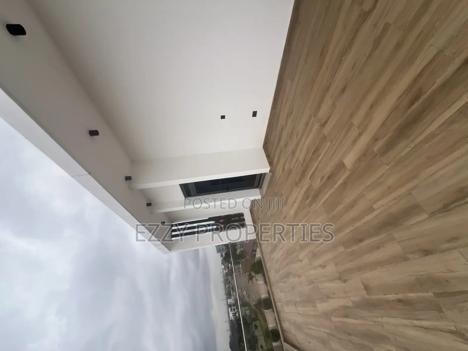 4bdrm Duplex in East Legon for rent