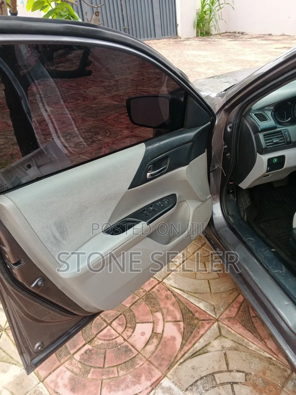 Honda Accord EX 4dr Sedan (2.4L 4cyl CVT) 2014 Gray