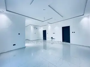 4bdrm House in Green, Ashaley Botwe for sale