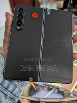 Samsung Galaxy Z Fold4 256 GB Gold