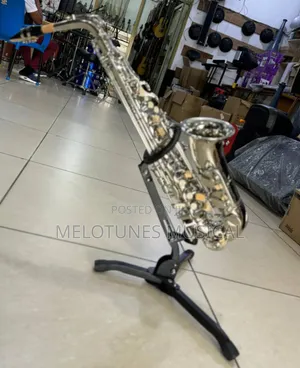 Titanic/Yamaha Professional Tenor Saxophone and Stand