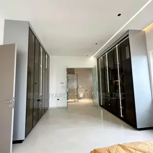 4bdrm Apartment in East Legon Hills for sale