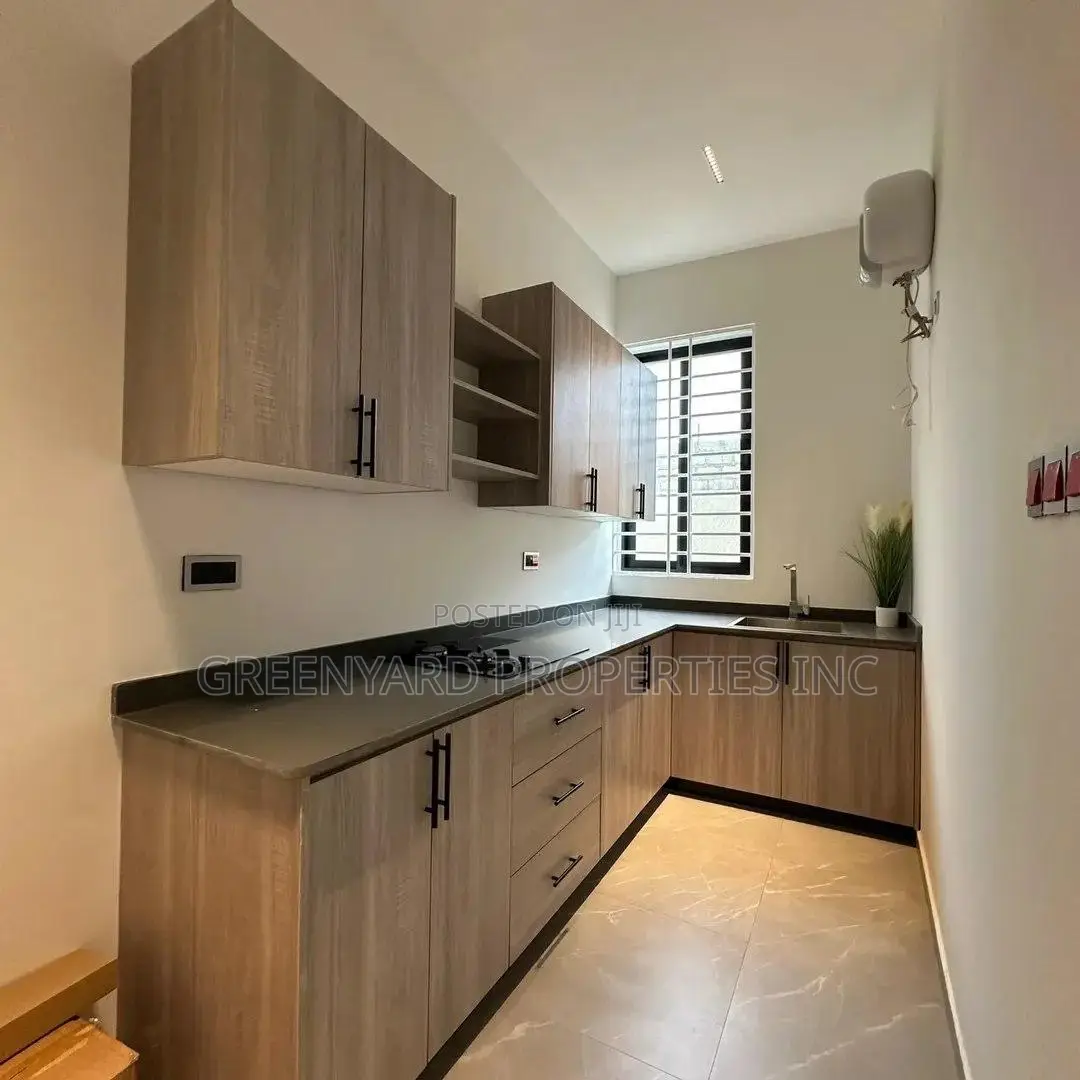 4bdrm Apartment in East Legon Hills for sale