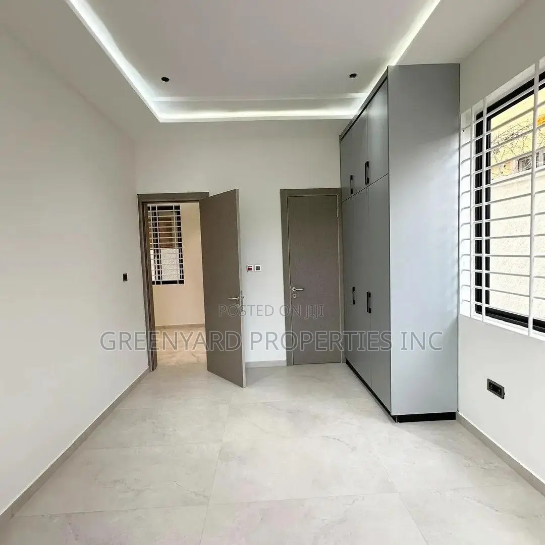 4bdrm Apartment in East Legon Hills for sale