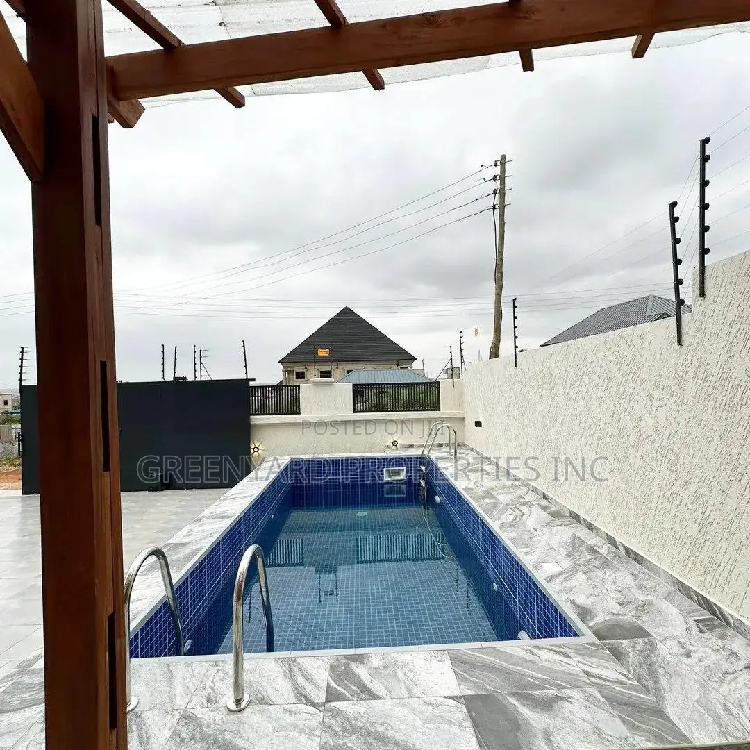 4bdrm Apartment in East Legon Hills for sale