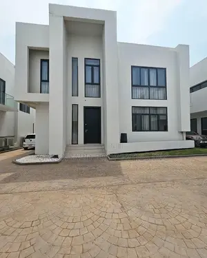 4bdrm Townhouse / Terrace in Adjiringanor, East Legon for rent
