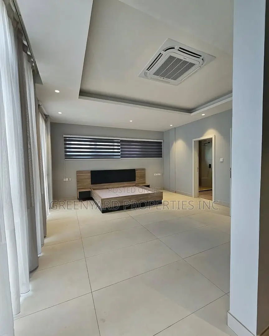 4bdrm Townhouse / Terrace in Adjiringanor, East Legon for rent