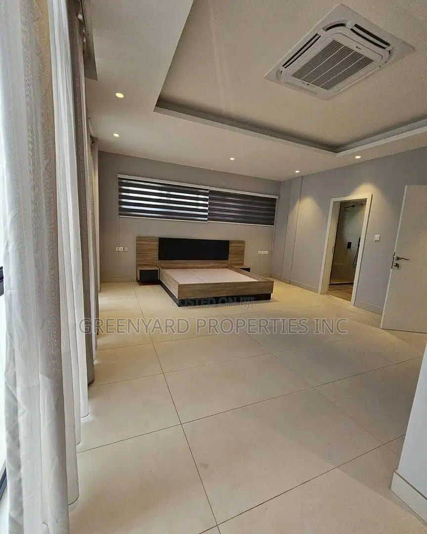 4bdrm Townhouse / Terrace in Adjiringanor, East Legon for rent
