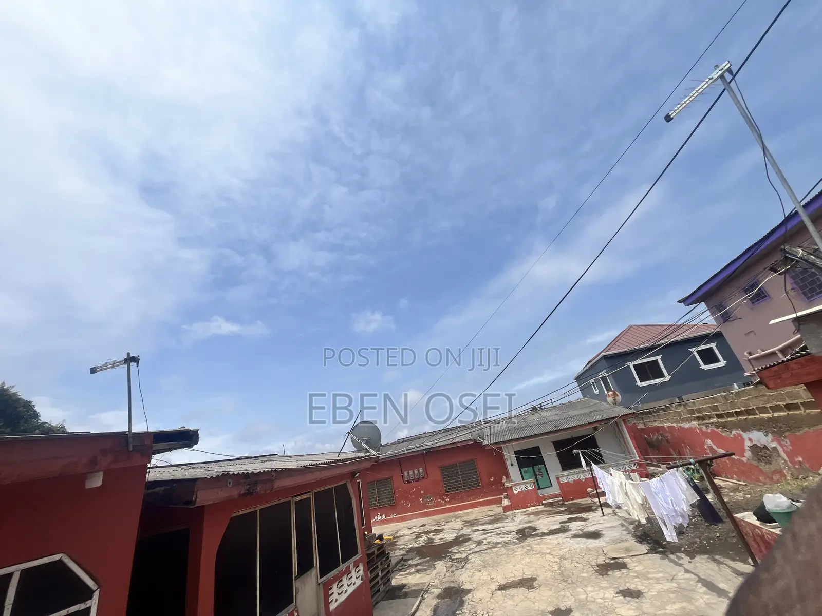 6bdrm House in Dansoman for sale