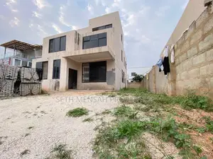 6bdrm House in Tseaddo for sale