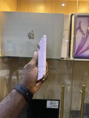 New Apple iPhone 15 128 GB Pink