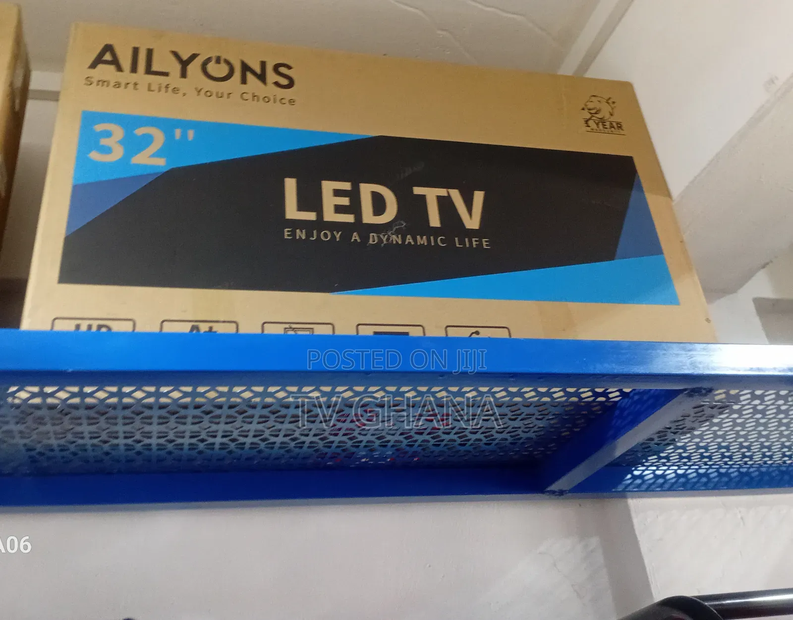 Big Screen Small Bills Ailyons 32 Inches