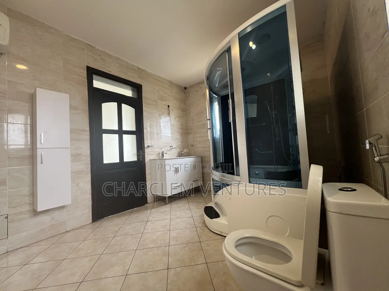5bdrm House in Charclem Ventures, East Legon for sale