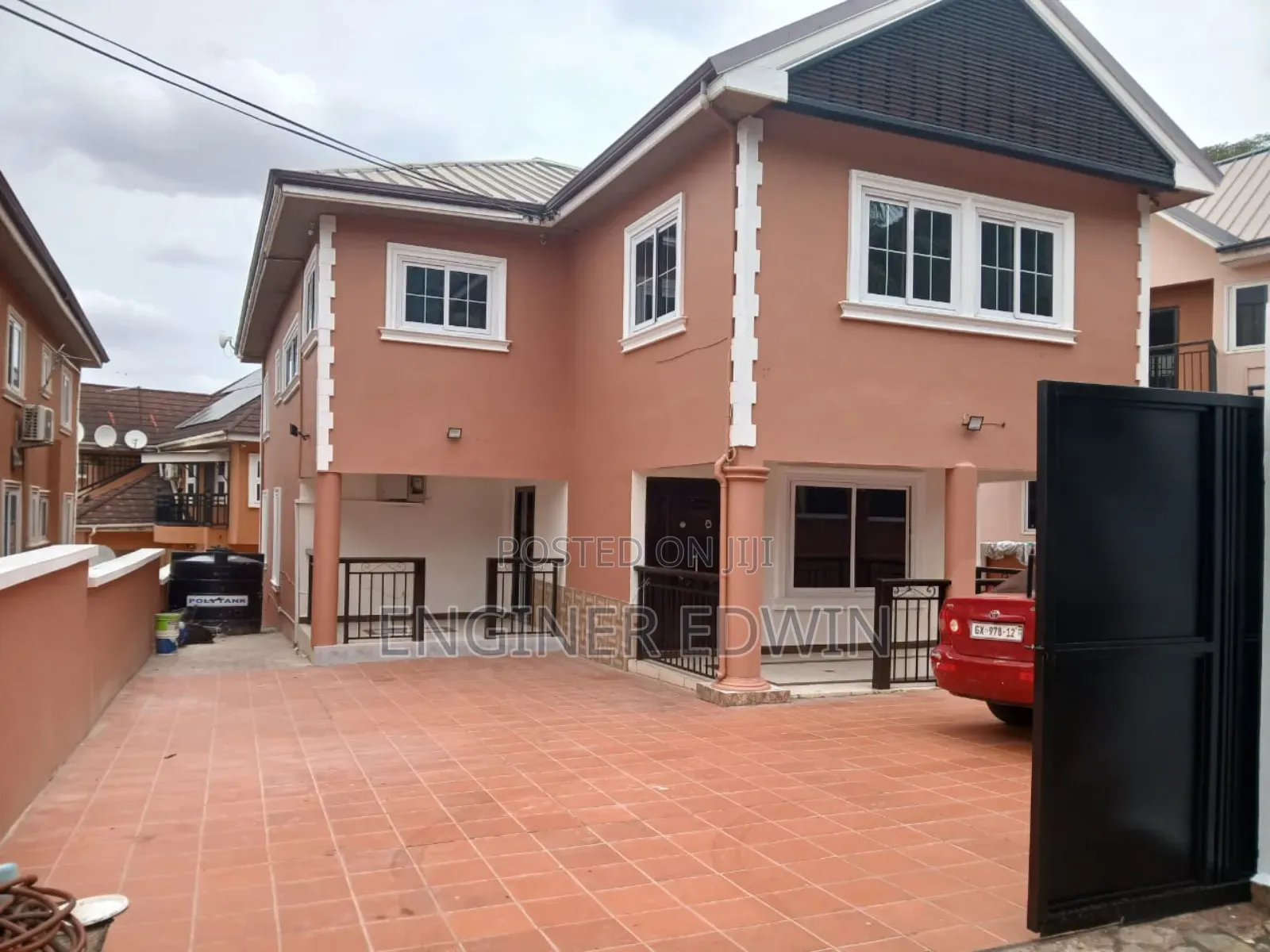 4bdrm House in Achimota Near, School Area for sale