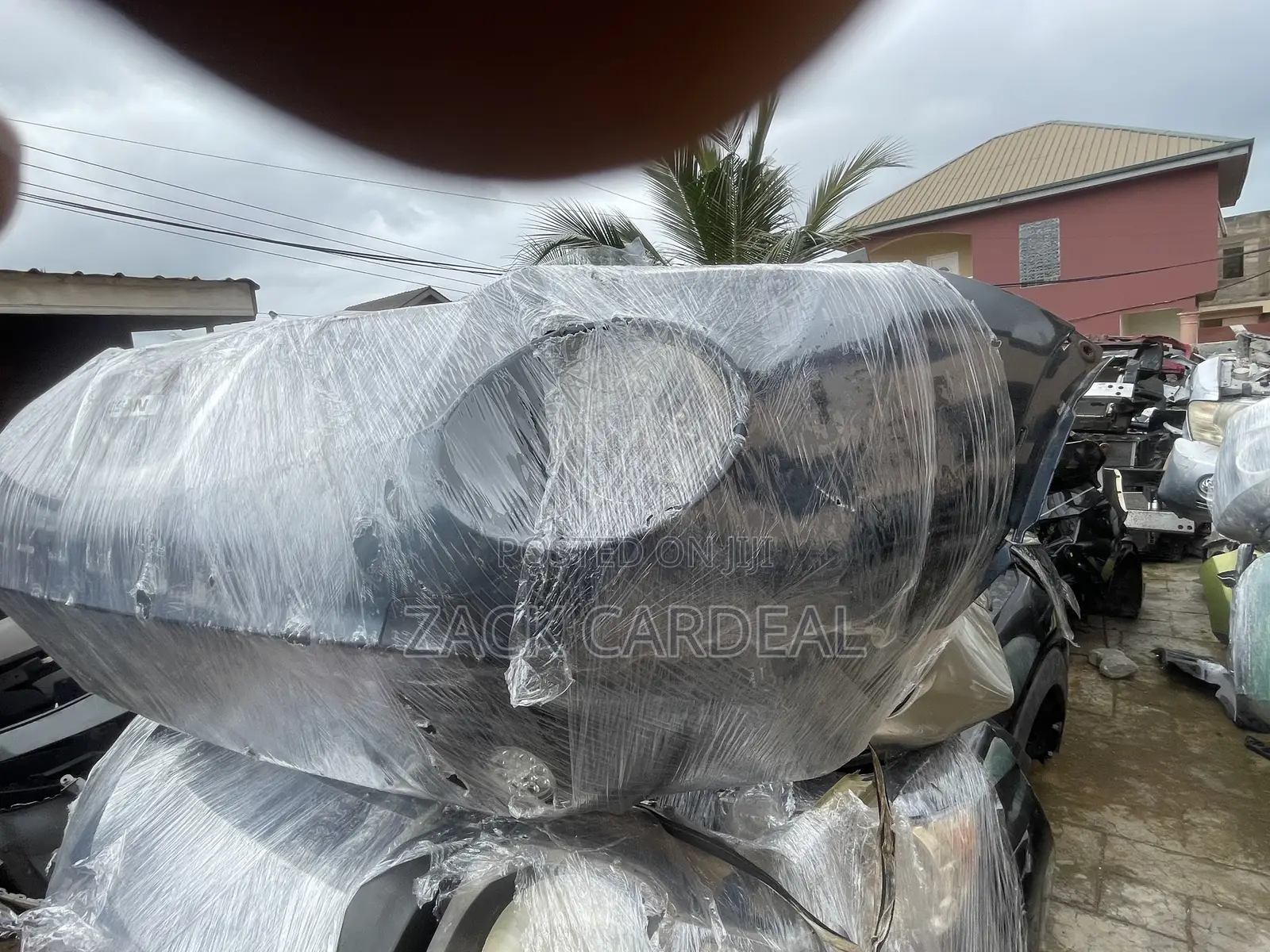 Nissan Juke 2012 Front Cut Available
