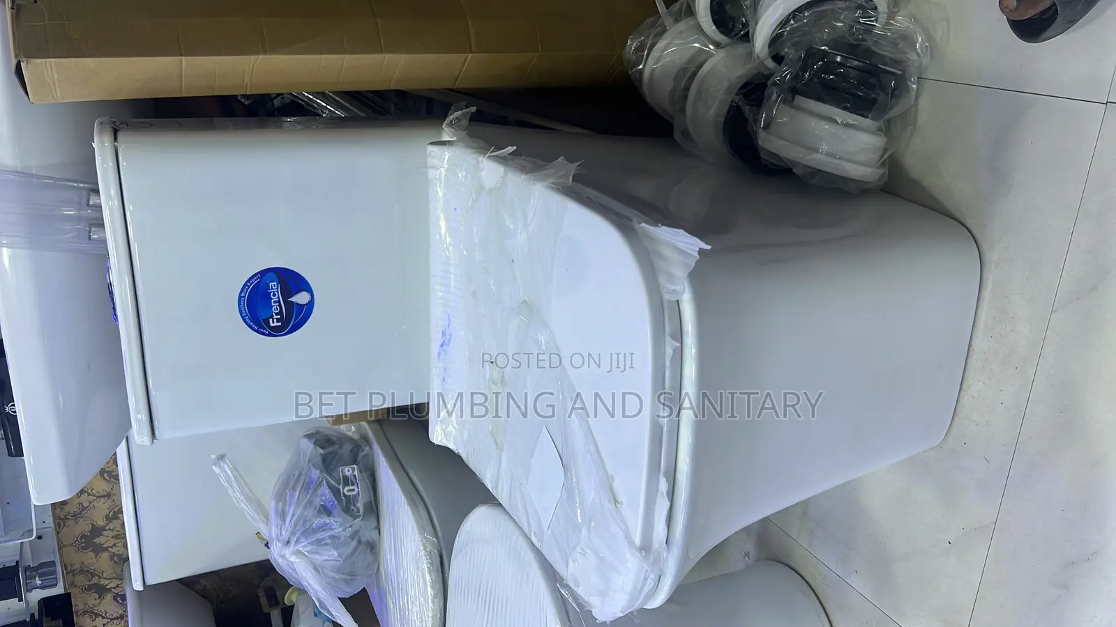 Slim Tank Water Closet_wc_curved Wc_complete