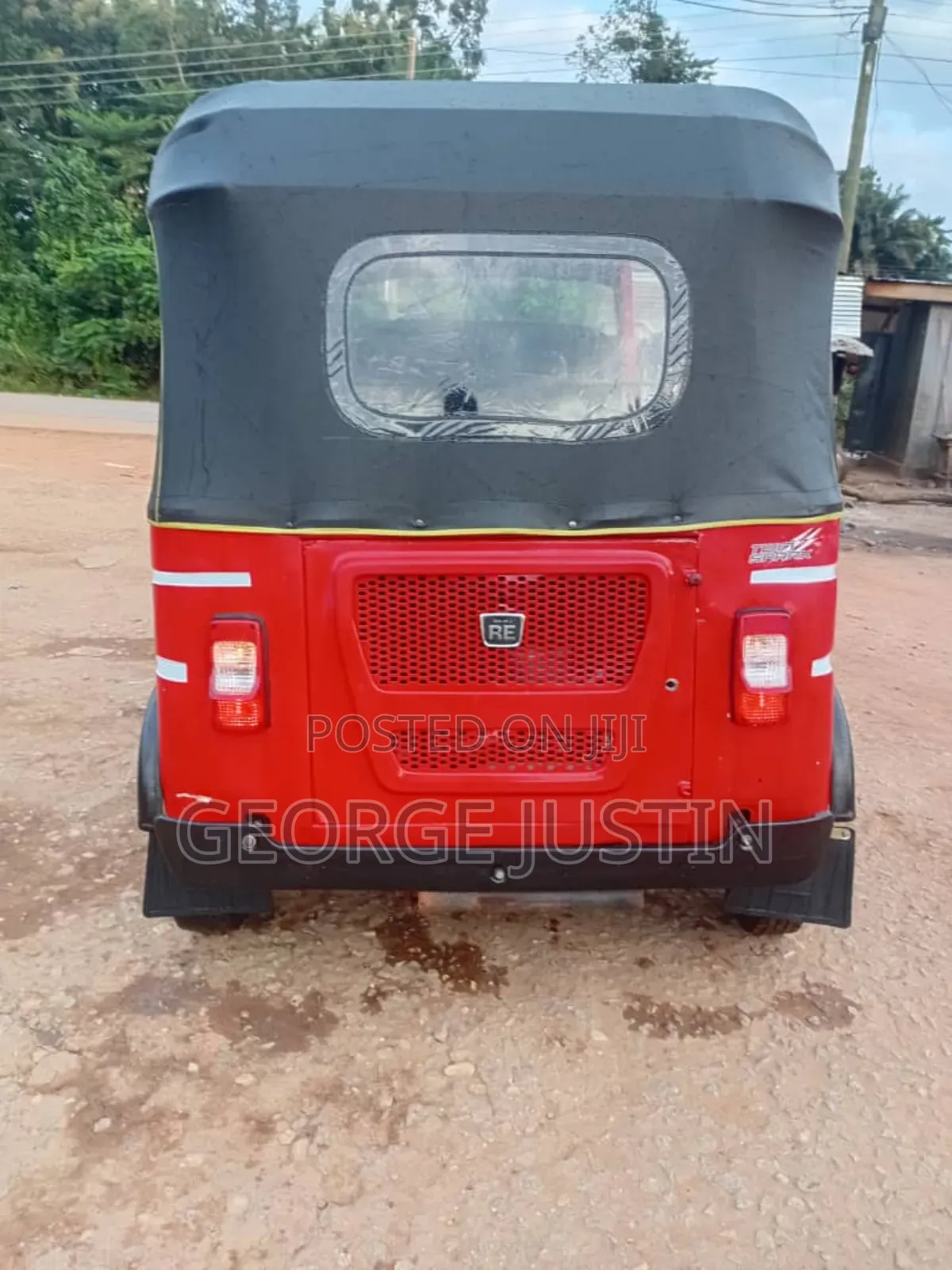 Bajaj RE 2022 Red