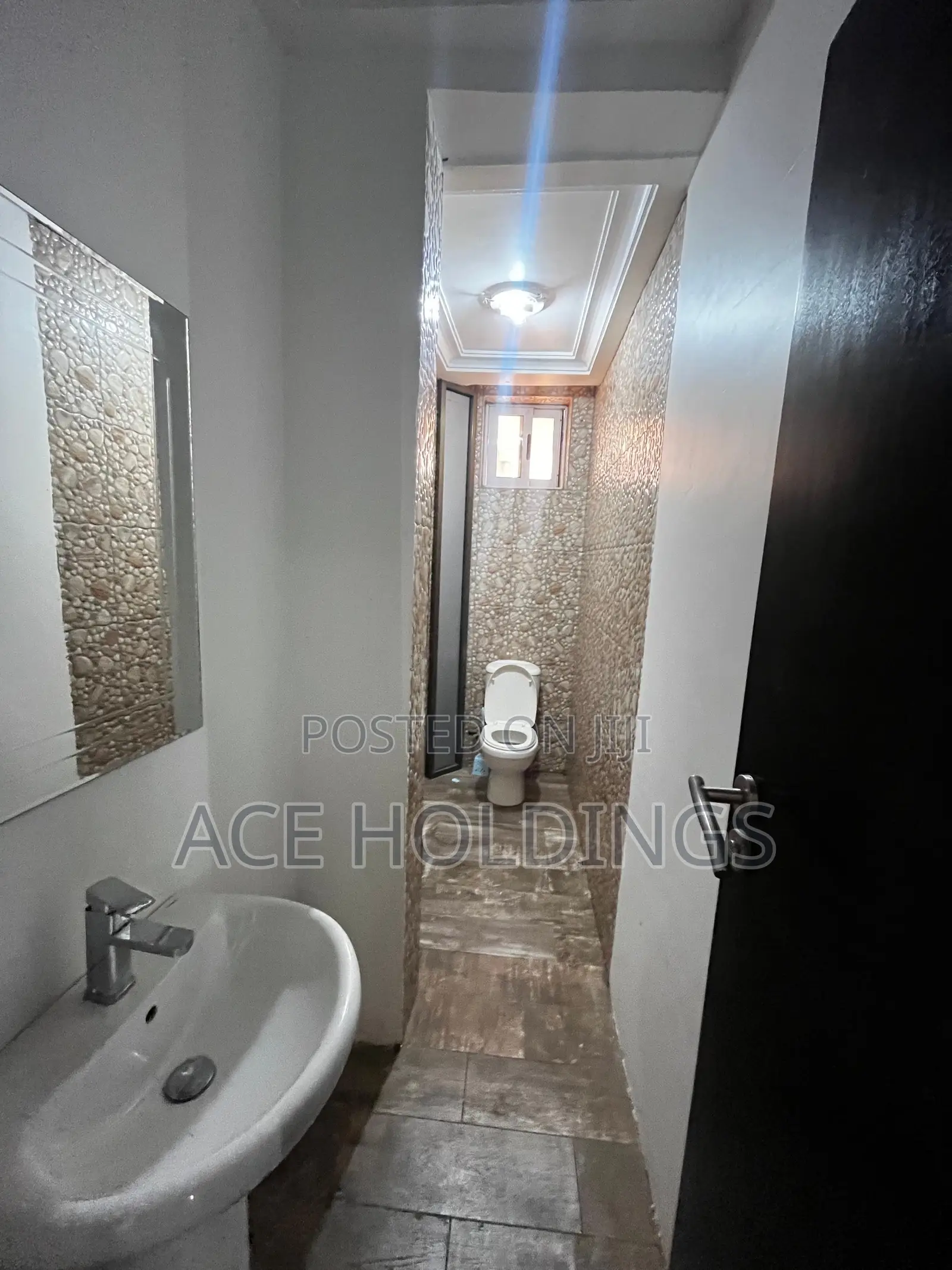 2bdrm Apartment in Adjiringanor, Adjiriganor for rent