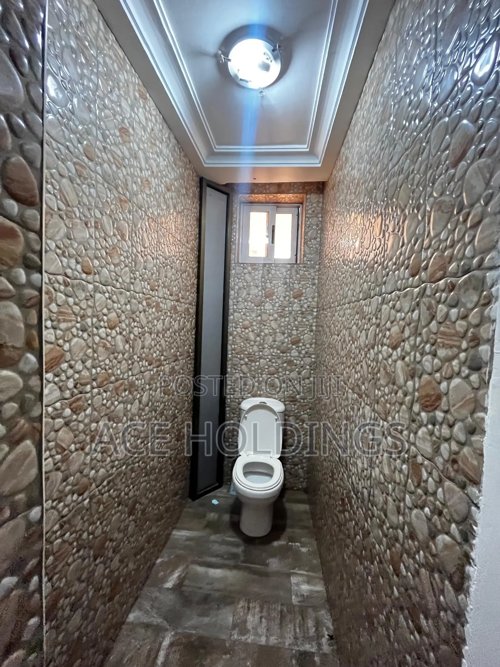 2bdrm Apartment in Adjiringanor, Adjiriganor for rent