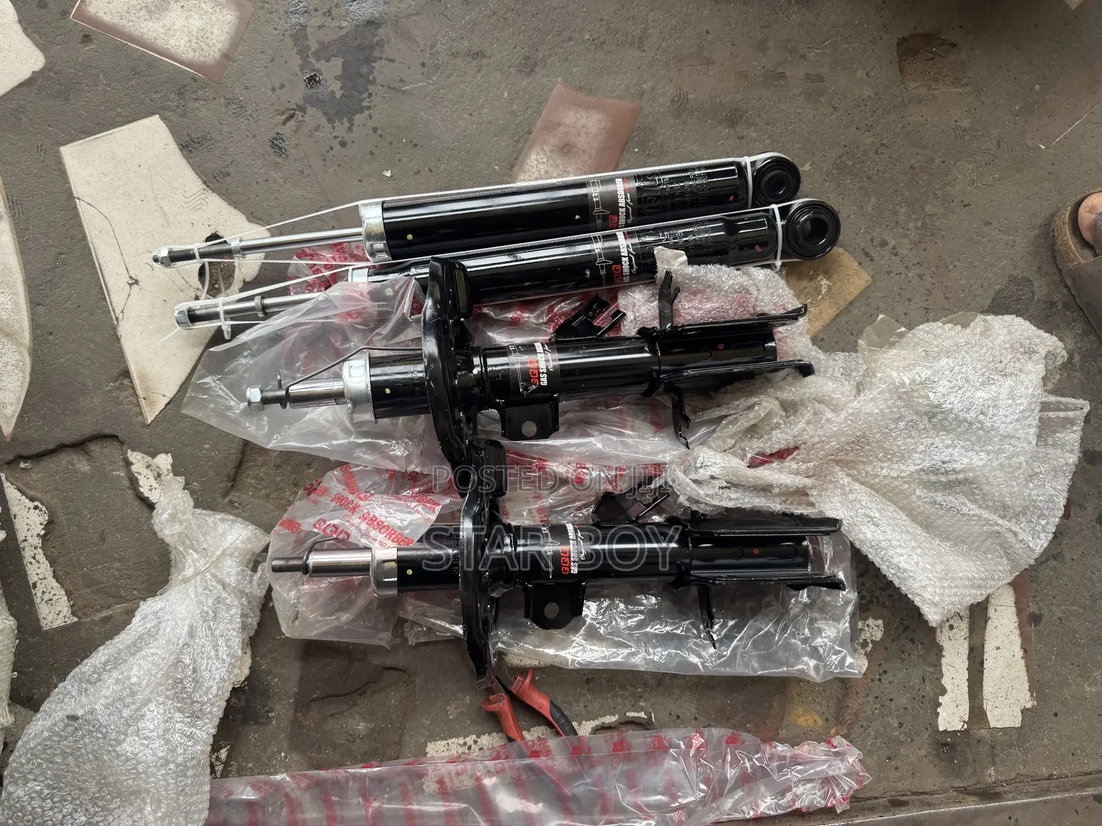 Nissan Sentra :2012 to 2018 Front and Back Shocks Absorbers