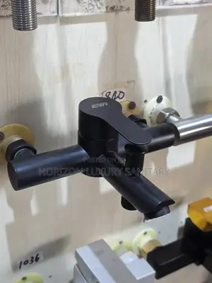 Matte Black Stainless Steel Bath Shower Mixer With Handle