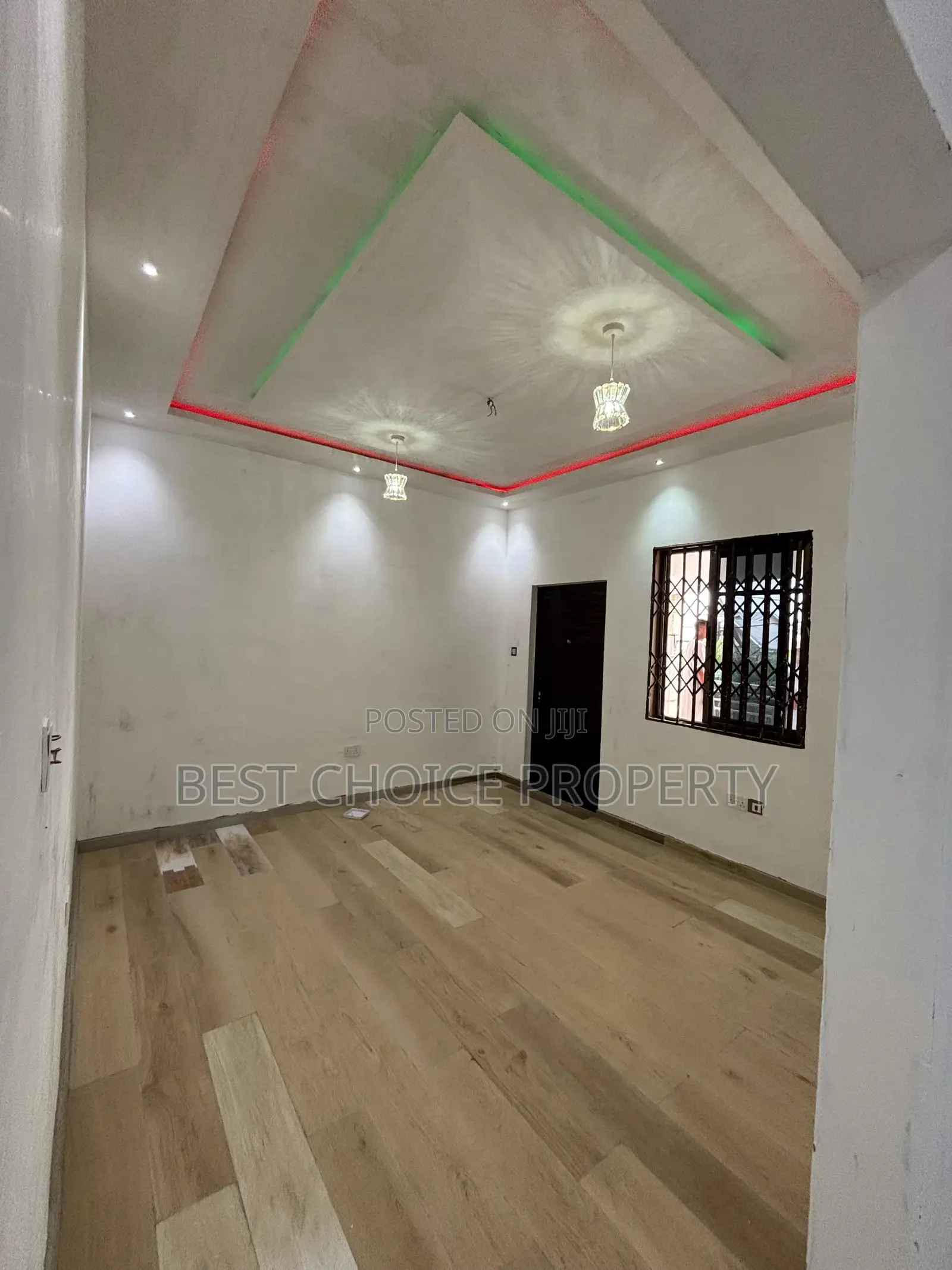 Chamber and Hall Sc Adenta Foster Home