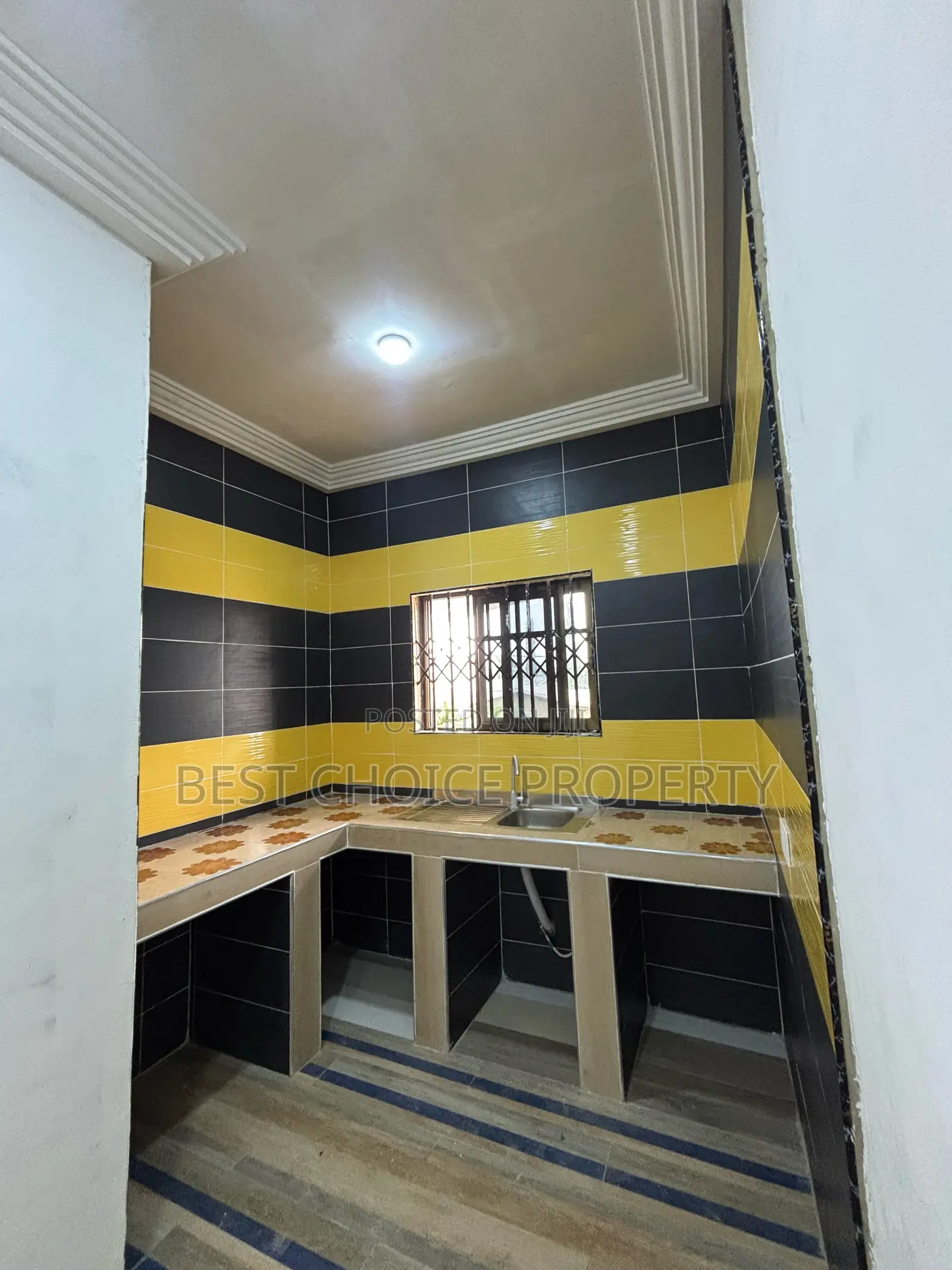 Chamber and Hall Sc Adenta Foster Home