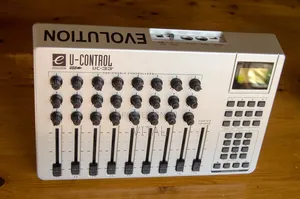Evolution U-33